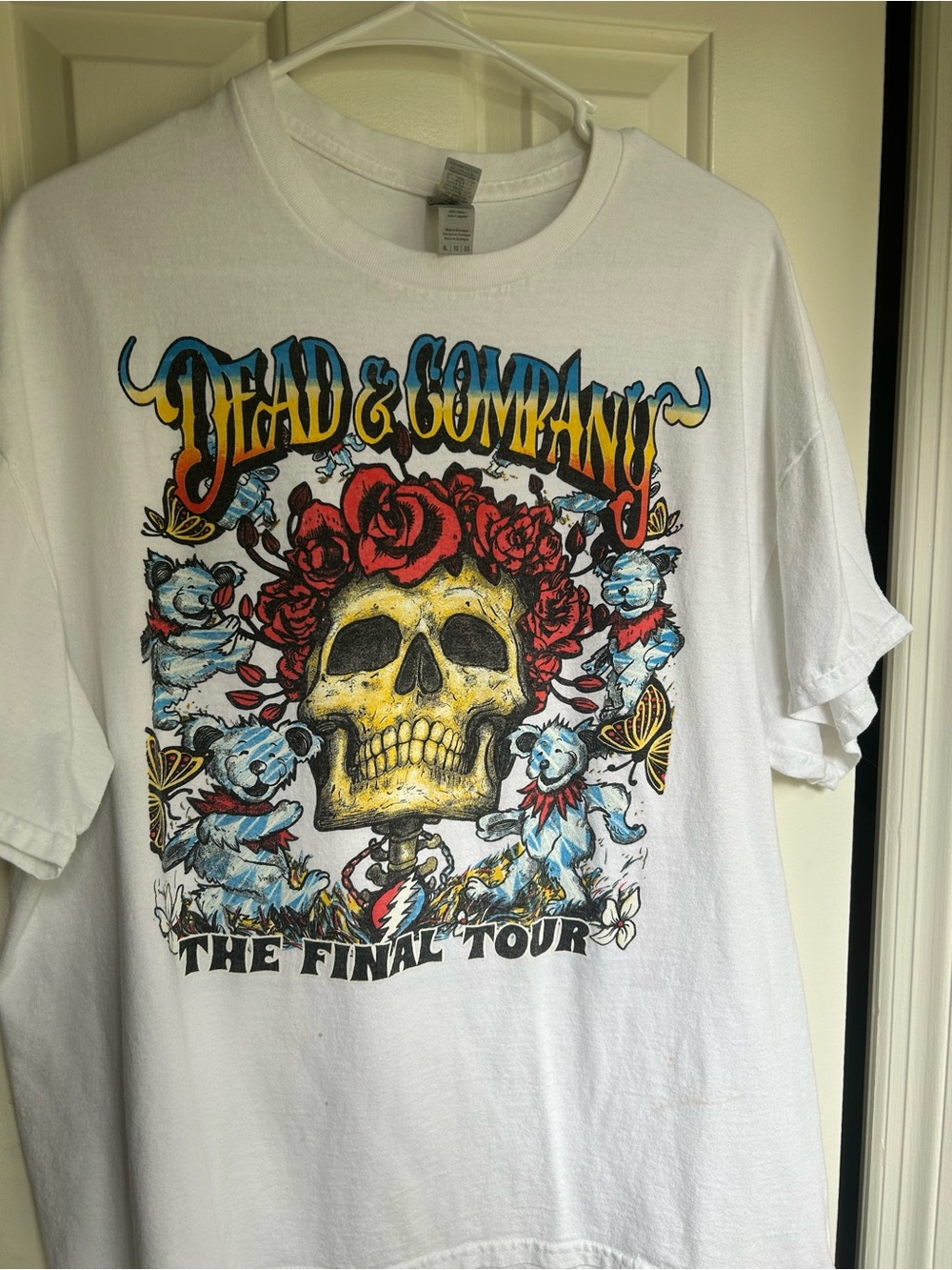 Gildan White Grateful Dead 'Dead & Company' Skull & Roses Long Sleeve Tee
